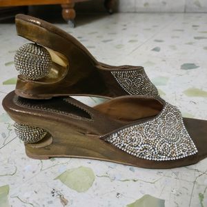Golden Diamond Bridal Classic Roller Heels