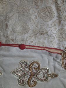 Shaining Red  Gown Whitout Sleev