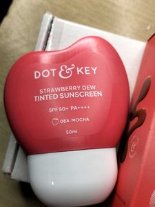 Dot &amp; Key Strawberry Dew Tinted Sunscreen