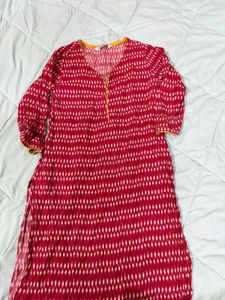 Stylish Red &amp; White Ikat Print Kurta