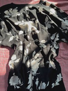 Chic Floral Print Top