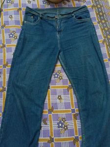 Straight Fit Jeans For Girls