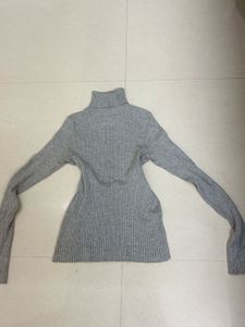 BERSHKA Grey Ribbed Turtleneck Sweater