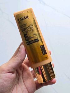 Lakme Sun Expert Dry Matte Fluid SPF 50