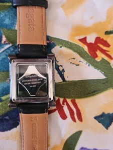 Elegant Women's Watch with Crystal Accents