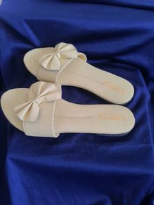 Elegant Butter Yellow Bow Flats