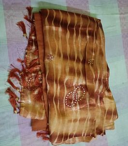 Elegant Brown Patterned Saree