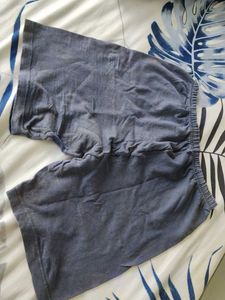 Comfortable Grey shorts