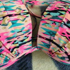 Vibrant Abstract Print Bikini Top 🆕 NWOT