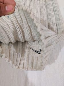 Men Used Wool Cap In White Color Good Condition