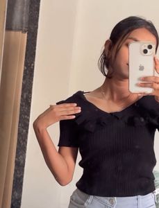 SAVANA Ruffle Trim Top