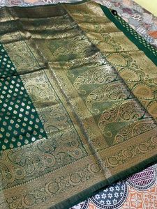 Elegant Emerald Green Banarasi Saree