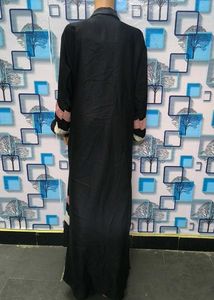 Elegant Black Abaya Burqa with Accents Design Pic
