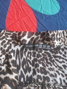 Used V Less .need To Wear Inner.its V Preety
