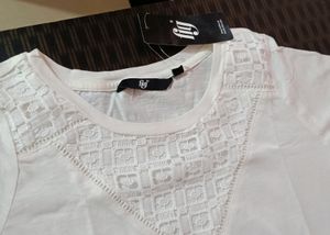 White T-shirt For Woman 🤍✅