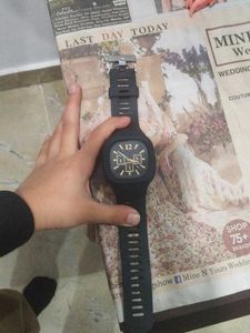 Stylish Black Wristwatch
