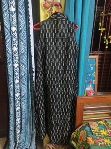 Black Sleeveless Ikkat Dress (Brand Aayna)