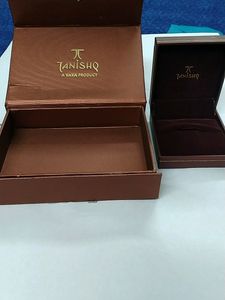 Collectors Ear Studs  ,Jewellery Gift Boxes Tanish