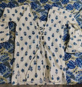 Boho floral print short kurti brand new... very ni