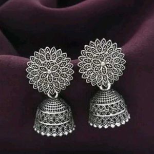 Combo set of 4 Oxidized Silver Classy Earrings..