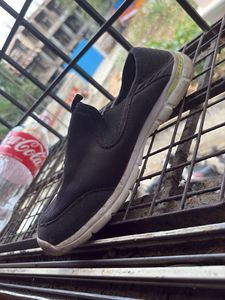 bata power walking shoes