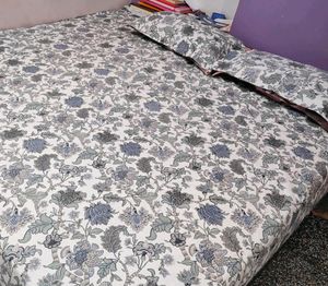 Beautiful Flowers 🌹 Print Double Bed Bedsheet