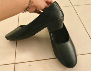 Used Black Shoes