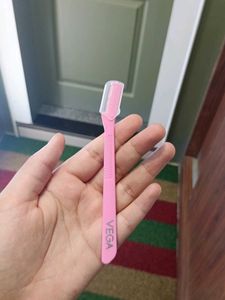 Pink Facial Razor - VEGA