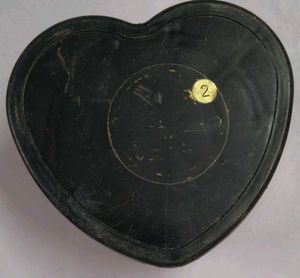 ADS Eyeshadow Glitter Palette -Heart Shaped