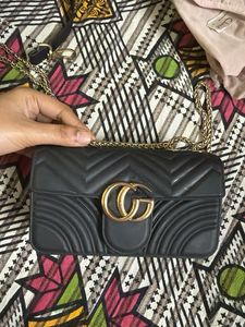 Chic Black Quilted Crossbody Bag