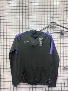 Nike Men's Black Pullover Hoodie
