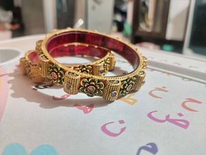 Floral Gold Bangles - Stunning Detail!