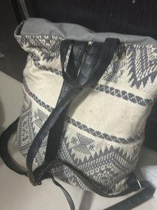 Grey White Cotton Bagpack With The Leather Shut