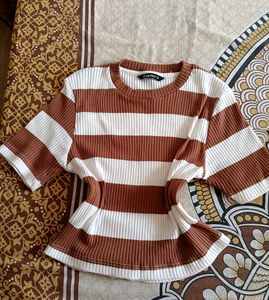 cute brown white crop top fitted