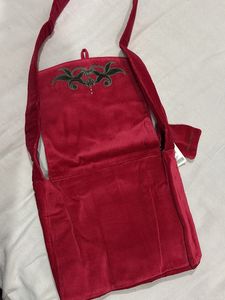 Velvet handbag with embroidery