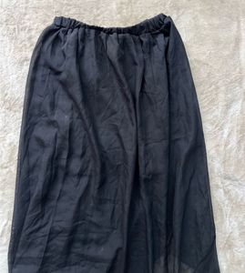 Chic Black Maxi Skirt