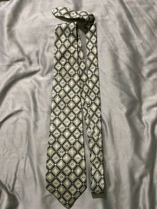 Classic Diamond Pattern Men's Tie