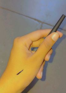 Mars Sky Liquid Eyeliner waterproof (dark black ma