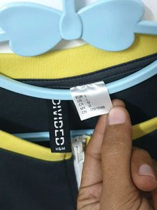 H&amp;M Zip-Front Sporty Top