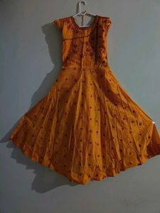 Elegant Embroidered Anarkali Kurta M size