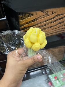 Yellow Tulip Bouquet Candle