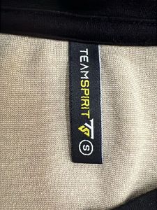 Cropped T-Shirt with Black Trim