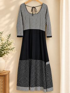 Stylish Black &amp; White Printed Maxi Dress