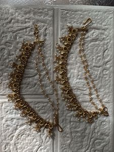 Elegant Gold Ear Chain with Pearls