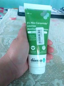 Thee Derma Co 5% Nia-Ceramide Intense Moisturizer