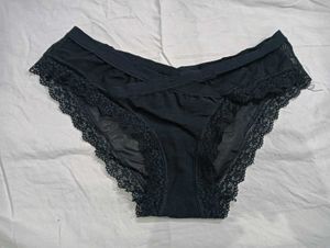 Black💛 Lace Trim Briefs