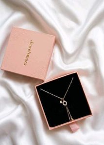 Elegant Pendant Necklace