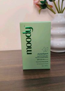Moody AcneXpert Skincare Set