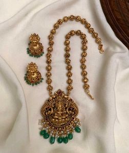 Antique Gold Temple Jewellery Set