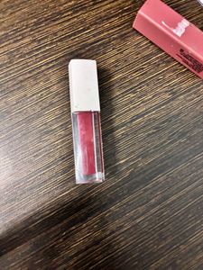 Lipstick Swatches (complimentary make up brush )